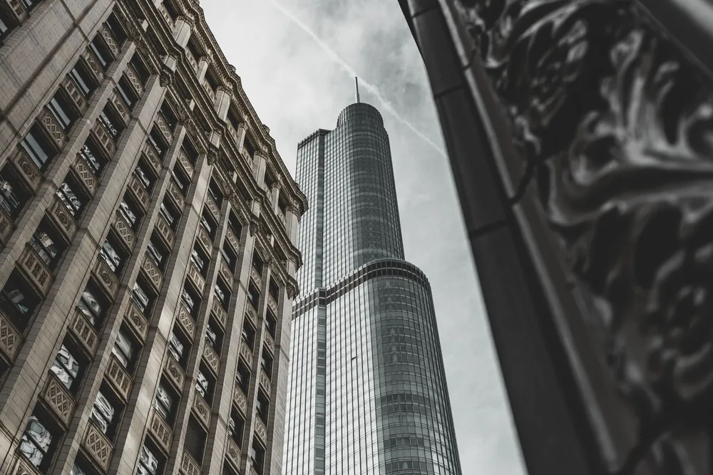 Gratte-ciels modernes et classiques du centre-ville de Chicago